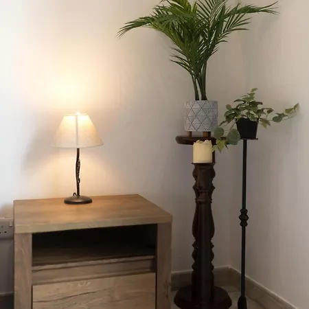 Appartement Cosy And Modern 2 Bedroom Sbor1-1 *