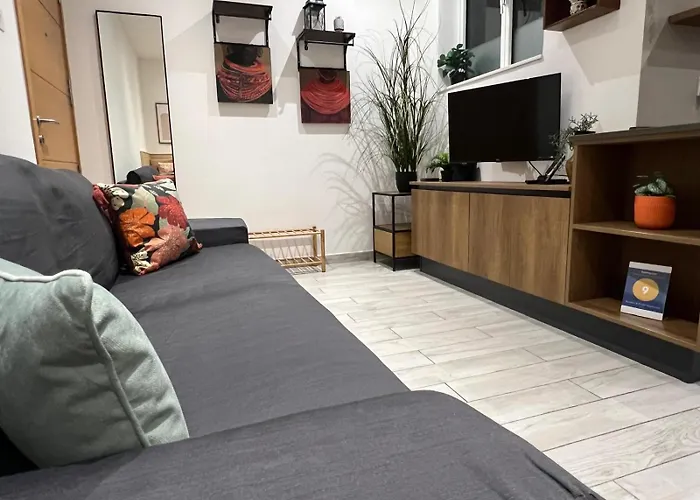 Cosy And Modern 2 Bedroom Sbor1-1 *