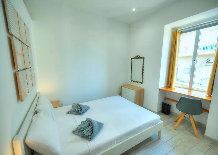 Cosy And Modern 2 Bedroom Sbor1-1 Gzira